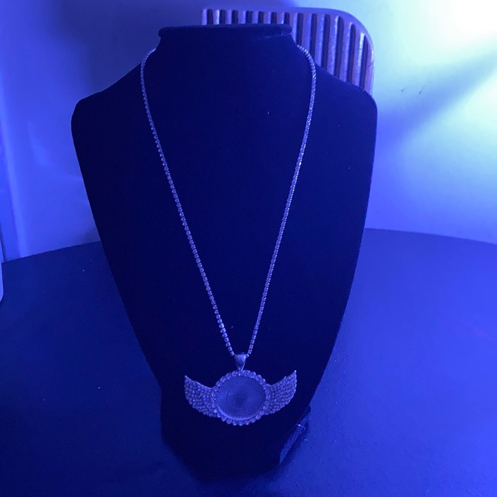 Nae’s rhinestone necklace